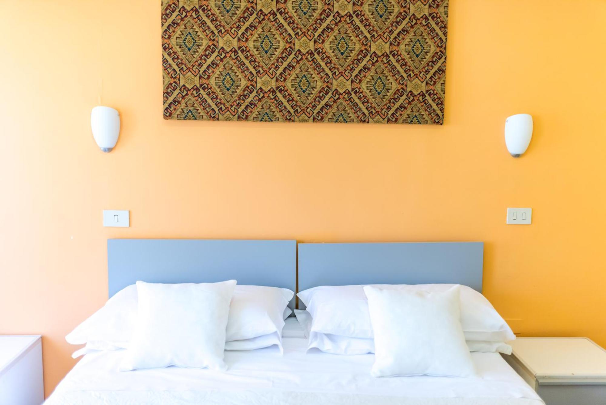 La Piramide Hotel Roccalumera Room photo